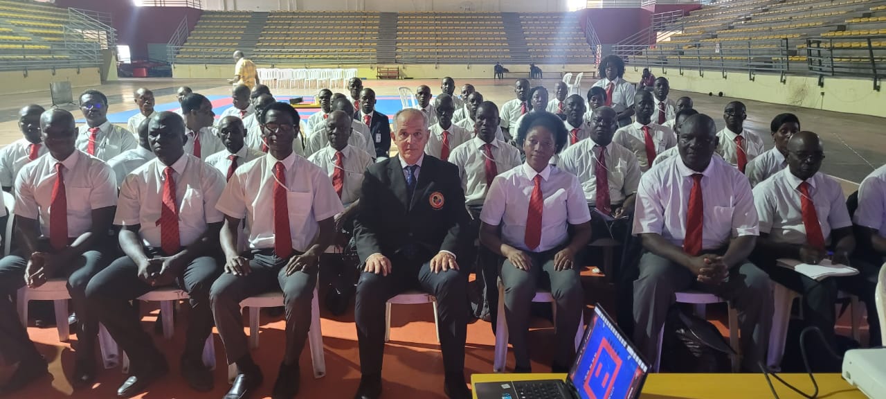 WhatsApp Image 2025-11-05 à 23.00.01_8efb94bb